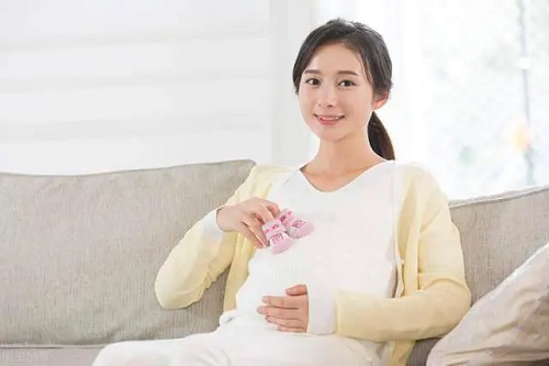 高龄失孤泪难断，泰国试管圆梦时