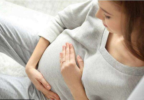 输卵管积液做泰国试管婴儿成功率怎么样？